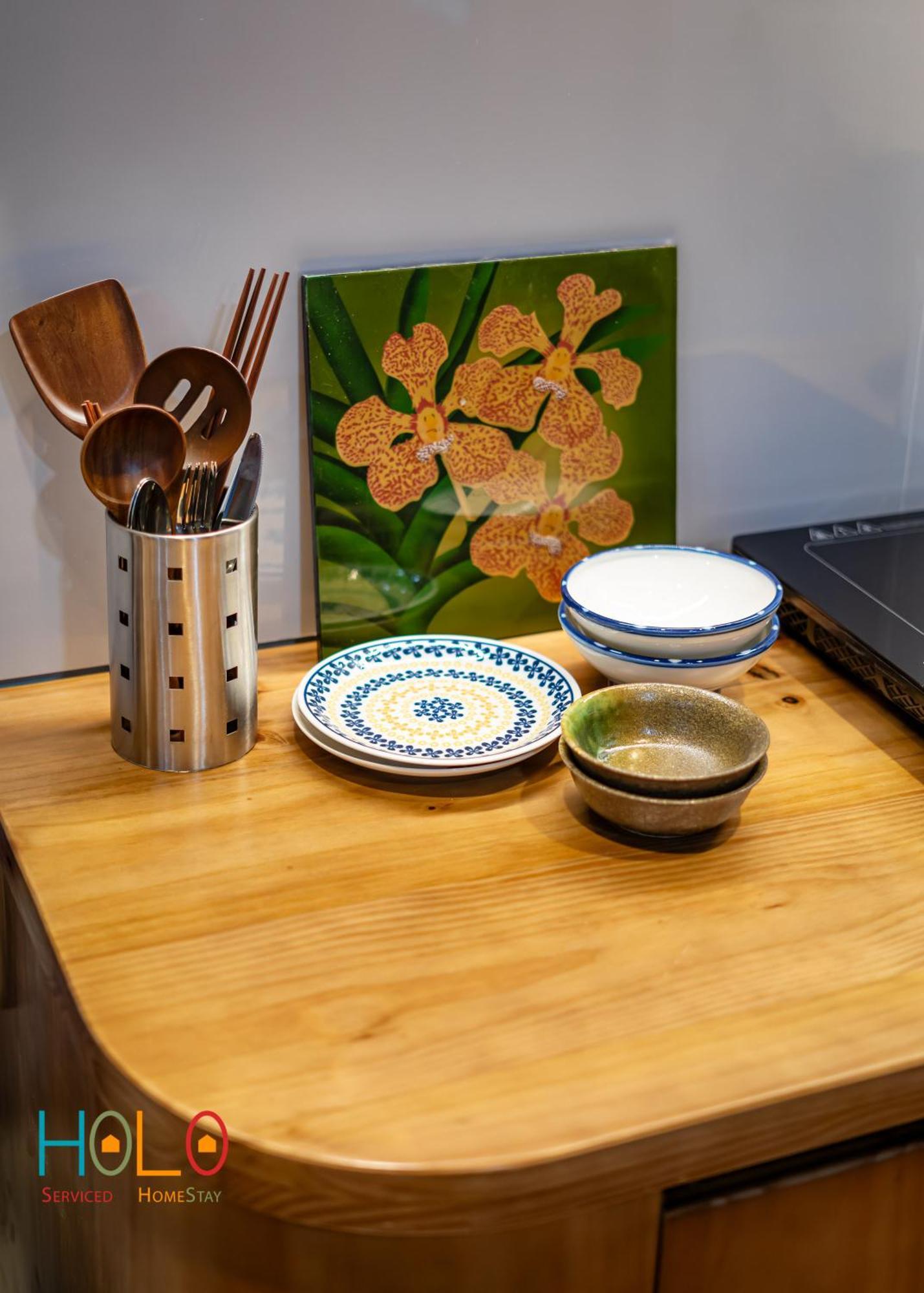 Khách sạn hẻo lánh Holo Ham Nghi Saigon - Serviced Homestay *