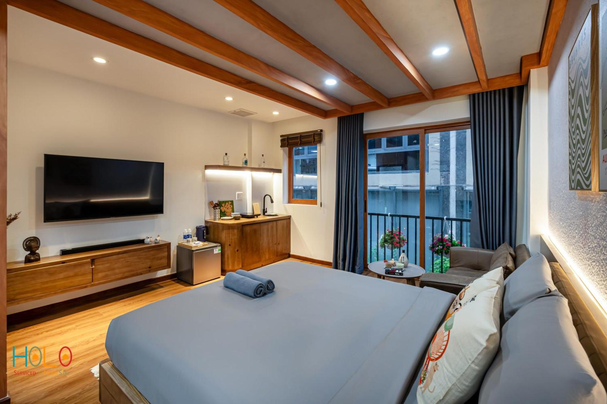 Khách sạn hẻo lánh Holo Ham Nghi Saigon - Serviced Homestay