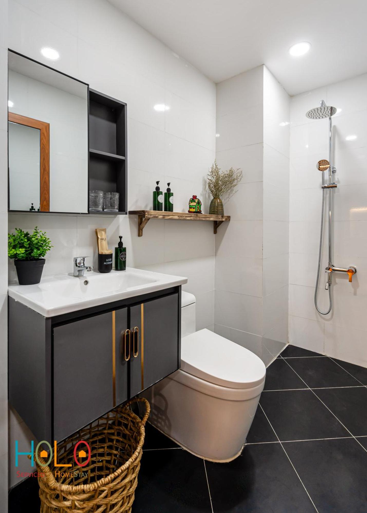 Khách sạn hẻo lánh Holo Ham Nghi Saigon - Serviced Homestay *